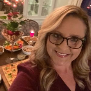 Meet your Posher, Debbie